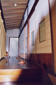 A droite notre chambre, Un autre enseignement de Hatsumi Sensei,  hatsumi, hombu dojo, bujinkan, bujinkan paris, ninja, ninjutsu, kunoichi